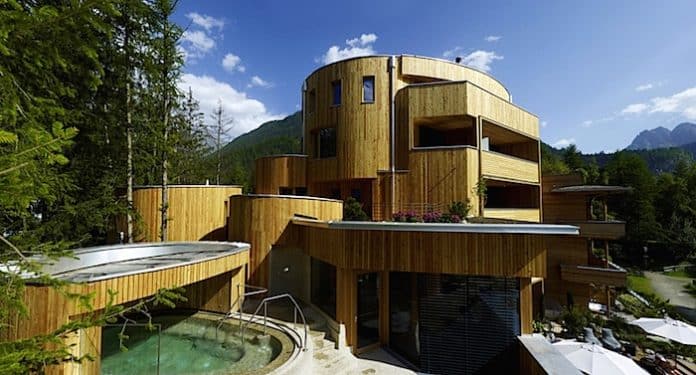 LuxusZeit Reise Gewinnspiel Tirol LuxusZeit Reise Gewinnspiel Tirol