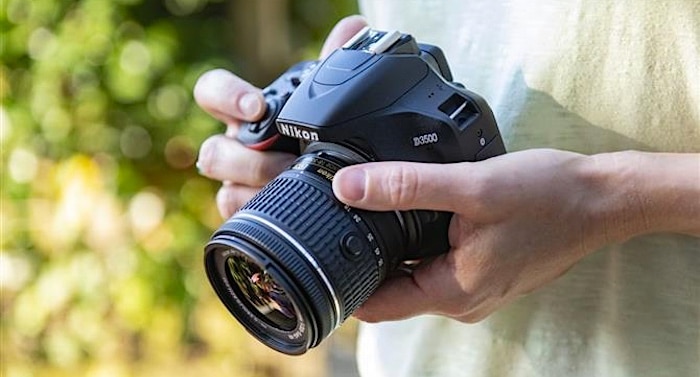 Cosmopolitan Gewinnspiel: Nikon D3500 Kamera gewinnen