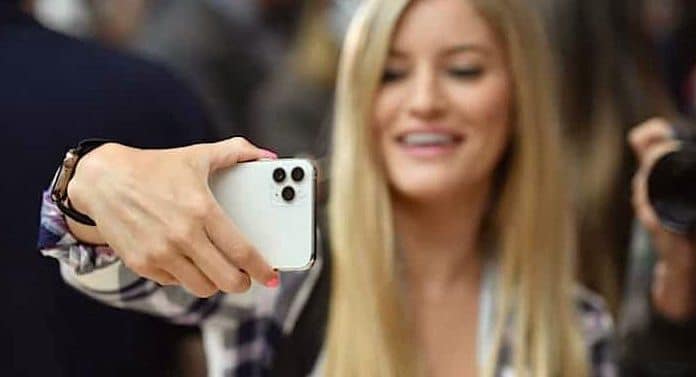 CosmosDirekt Gewinnspiel: Apple iPhone 11 Pro Max kostenlos gewinnen