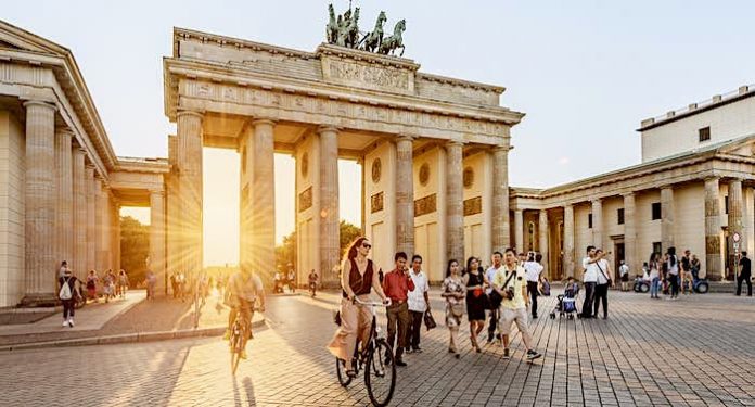 Böklunder Gewinnspiel Familien Reise nach Berlin gewinnen