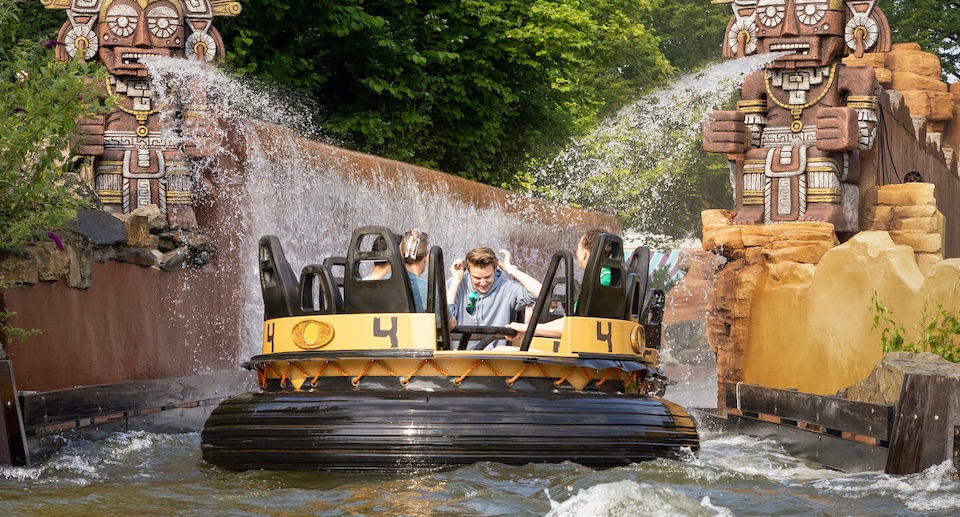 Freizeitpark Efteling eröffnet Wildwasserbahn „Piraña“ nach Renovierung