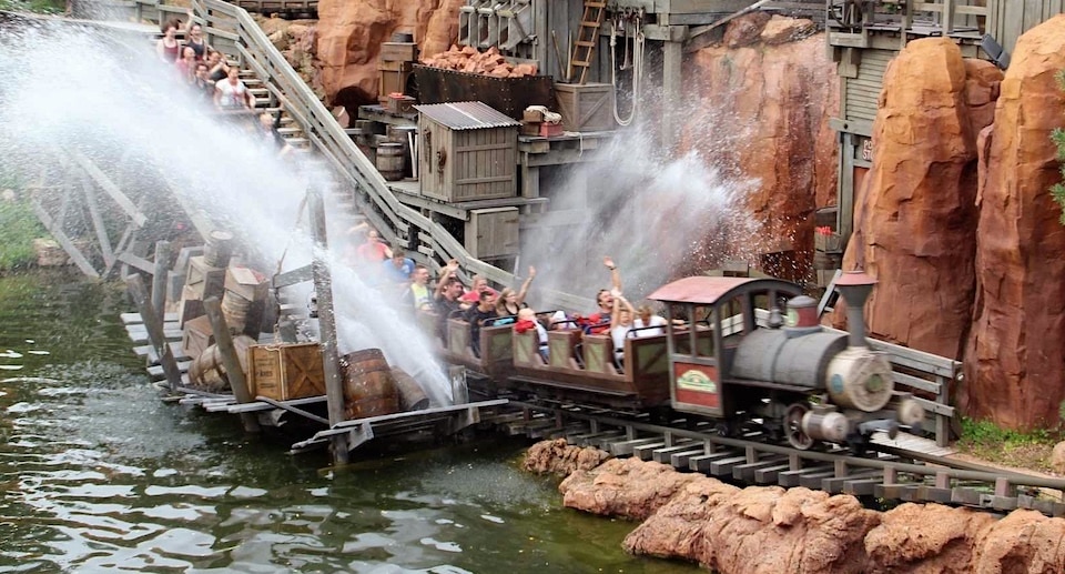 Disneyland Paris: Achterbahn „Big Thunder Mountain“