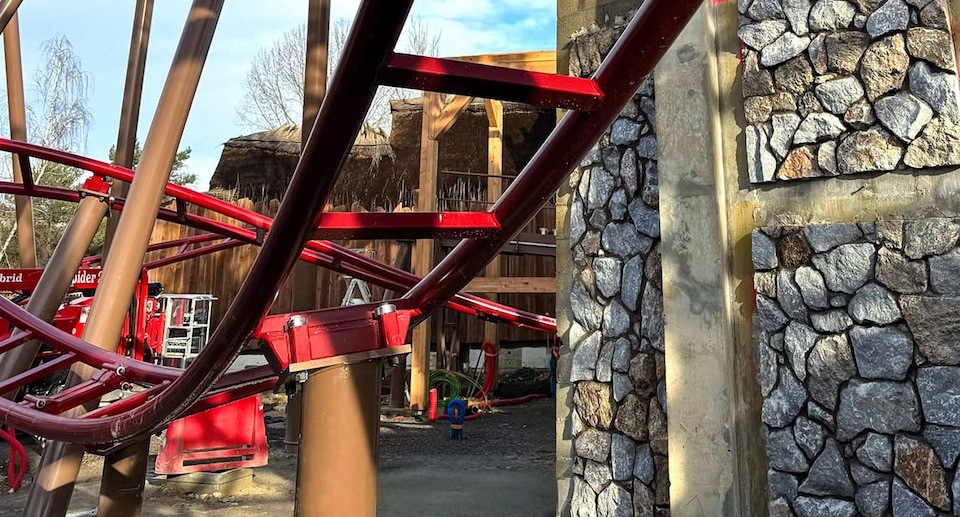 Parc Astérix Achterbahn „Cétautomatix“