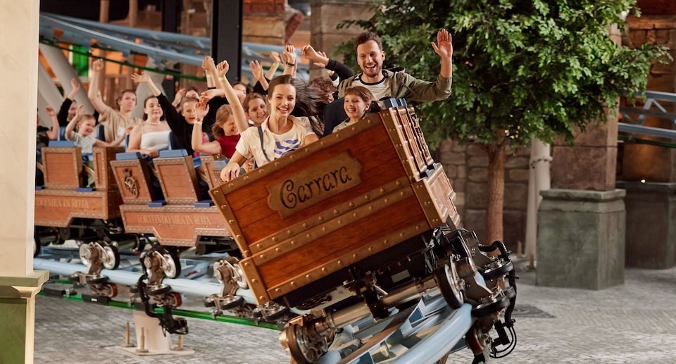 Freizeitpark_Mandoria_Achterbahn_Carrara