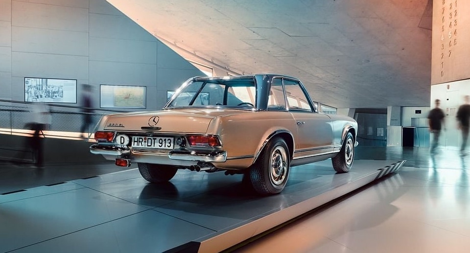 Mercedes-Benz Museum Gutschein plus Hotel mit 35 Prozent Rabatt